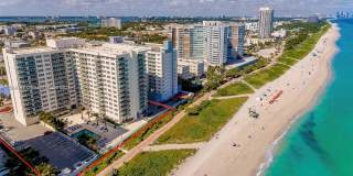 6917 Collins Ave Gallery 1