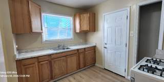 Fully Renovated 1 Bed 1 Bath in Heart of Oakland Close to Childerns Hospital Ready for Lease Gallery 8