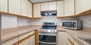 1040 DEER RIDGE Drive Gallery 9