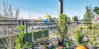 Spectacular 3BD Condo | Near Intel | Walk to MAX Station | Free High-Speed Internet | Water/Sewer/Garbage Included! Gallery 13