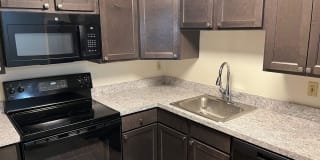 London Square Gallery 19