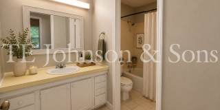 Spacious One Level Home with Den, Granite Kitchen Island, and 2 Car Carport Gallery 35