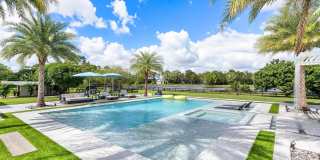 11173 Manatee Gallery 41