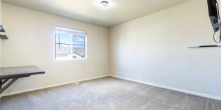 Beautiful townhome on Snow Bowl for Rent! Gallery 17