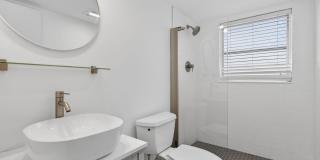 3960 Oaks Clubhouse Drive Gallery 16