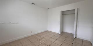 407 NW 7th Ct Gallery 6