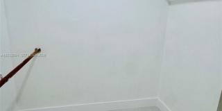 105-107 NE 30th Ct Gallery 23