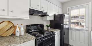 Vintage at 18th Street Gallery 28