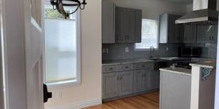 2 Bedroom, 2.5 Bath, Beautiful Custom Home for Rent! 2 Bedroom, 2.5 Bath, Beautiful Custom Home for Rent! Gallery 11