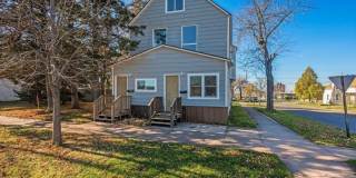 1301 Hughitt Ave Gallery 1