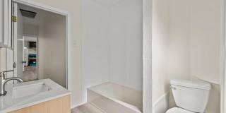 11 Lafayette Place Gallery 8