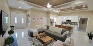 Charming 4BR House in Lehigh Acres Gallery 3