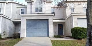 Quail Hollow - Beautiful Interior! Gallery 1