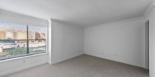 864 SHORELINE Circle Gallery 12