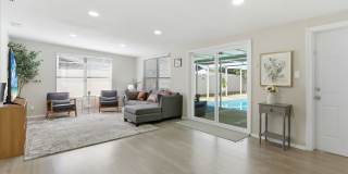 Charming Sarasota Retreat –4-Bedroom/3-Bathroom Modern Pool Home Near Everything! Gallery 17