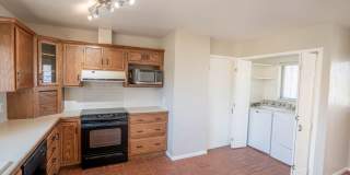 3 Bed | 2 Bath in Midtown! Gallery 7