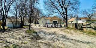 Updated 3 Bed, 2 Bath Ranch Home near Downtown Olathe! Gallery 32