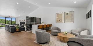 The Jax Gallery 19