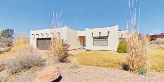 Beautiful Stand Alone Near Golf Course Gallery 1