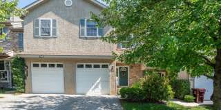 Beautiful 3 Bedroom Bridgeport Townhome! Gallery 3