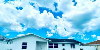 2351 SW Chestnut Ln Gallery 1
