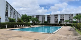 8540 North Sherman CircleUnit 504 Gallery 1