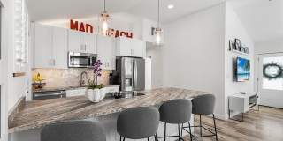 Coastal Luxury Living Just Minutes from Madeira Beach - 3bed | 2 bath Gallery 15