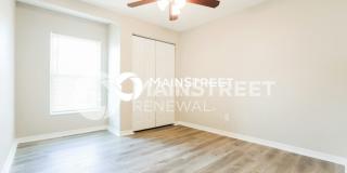 3516 Denham Street Gallery 12