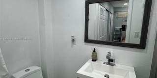 228 Orchid St Gallery 32
