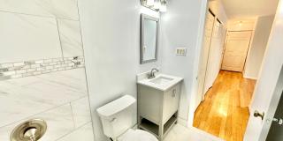 Spacious One Bedroom Condo In the Heart of Dupont - 17th/New Hampshire. Gallery 17