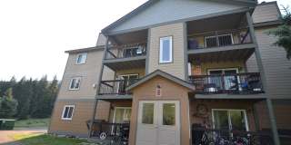 Best priced 3 Bedroom in Summit County!  3 Bedroom 2 bathrooom Condo, 10 minutes from Breck! Year lease.  Views of Quandary! Gallery 1