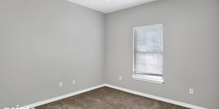 2147 Henrietta Fulford Pl Apt 2 Gallery 20