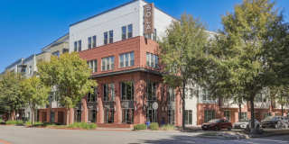 Sola Station Canalside Apartments Gallery 1