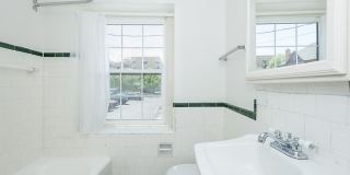 The Norwich Gallery 9