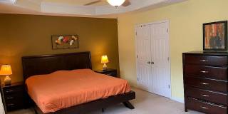 Room in 7 Bedroom Home at Arbor Vista Dr Gallery 16