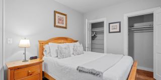 989 Union Street Gallery 31