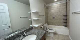 Beautiful Home in Windsor Gallery 25