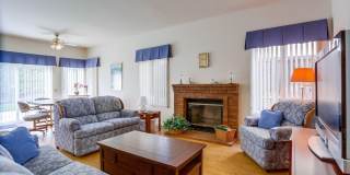 Spacious 4 Bedroom Shadowridge Home Available May 1st Gallery 9