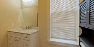 3 Story Condo w/ Loft in Bloomingdale NW!! Walking Distance to 2 Metros! Gallery 22