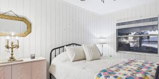 222 7TH STREET NW Gallery 22