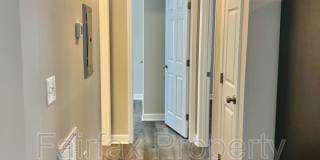 721 Liberty Street Gallery 10