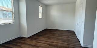 2 Bedroom, 2.5 Bath Tri-level townhouse in Signal Hill Gallery 32