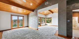 4 Bed, 5 bath home with stunning ocean views located in Malibu hills Gallery 30