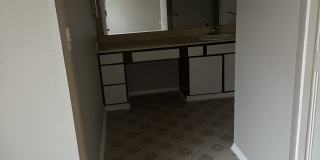 7005 Glen Pass Gallery 1