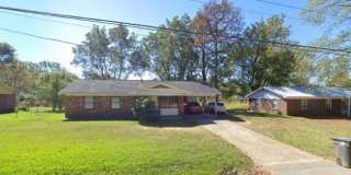 2777 GreenTee Gallery 1