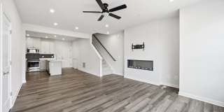 Modern 2BR/2.5BA Townhome in Ashburn Gallery 5
