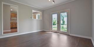 Pet Friendly Three Bedroom! Gallery 14