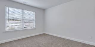 Beautiful Town Home!! Available Now! Gallery 16