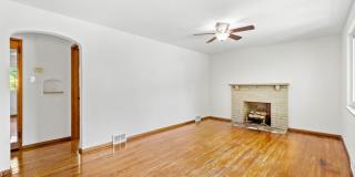 AVAILABLE AUGUST 1ST! STUNNING 3 BEDROOM IN BEECHVIEW! AVAILABLE AUGUST 1ST! STUNNING 3 BEDROOM IN BEECHVIEW! Gallery 6