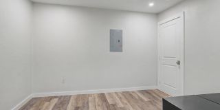 405 Torrey Street Gallery 9